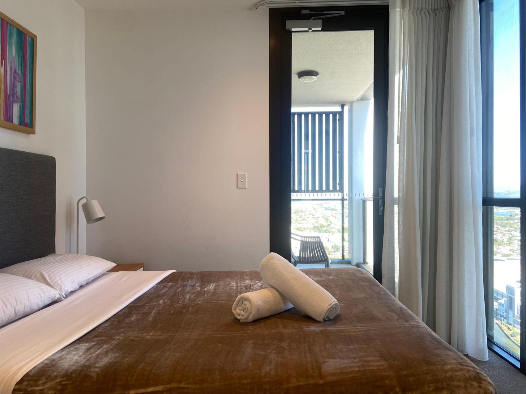 Residences 2-br River View Apartment *
