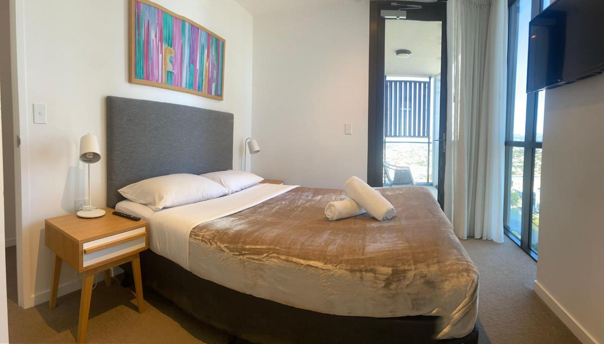 Apartment Residences 2-br River View *
